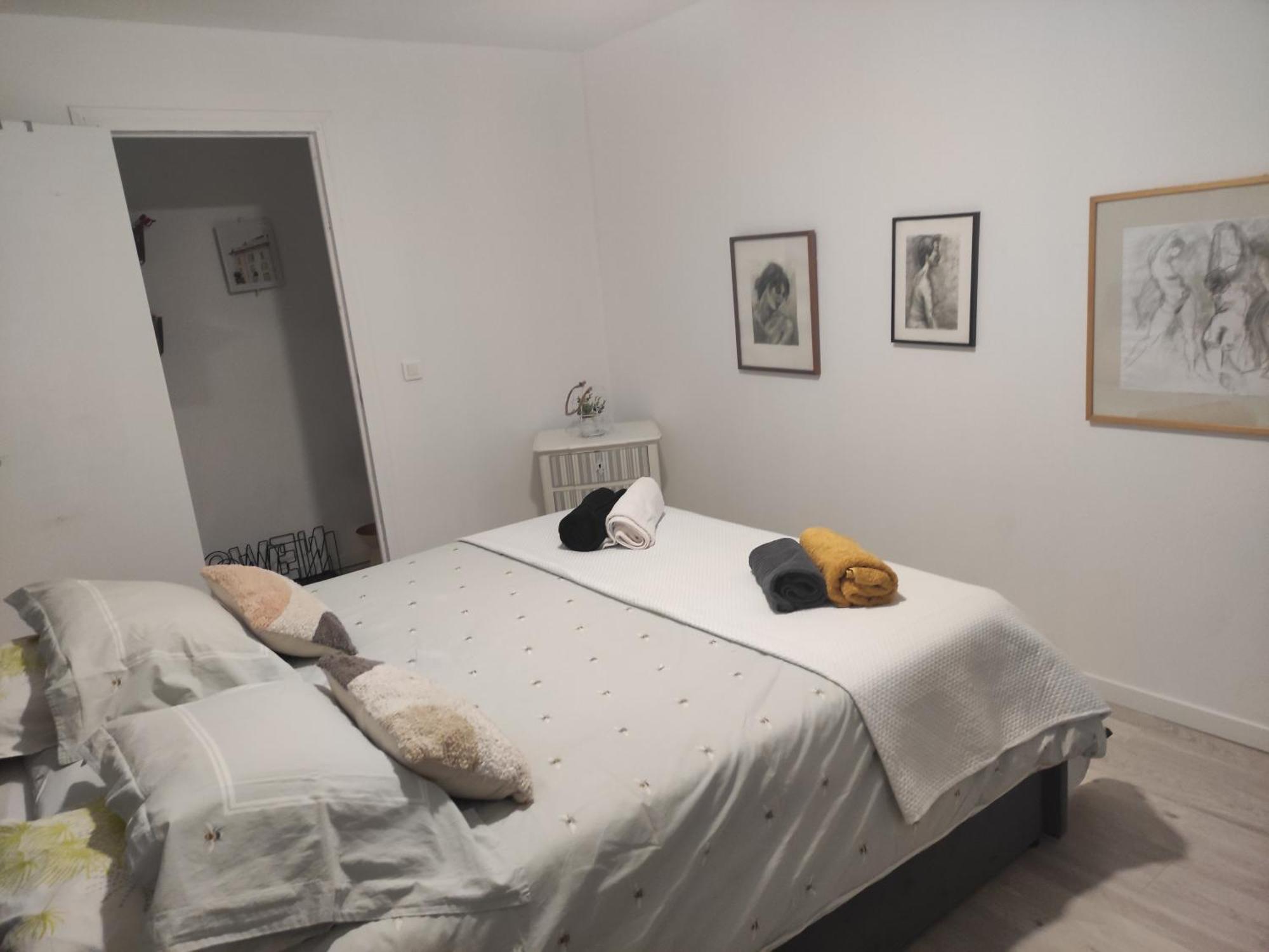 Appartement Paisible Clichy Exteriör bild