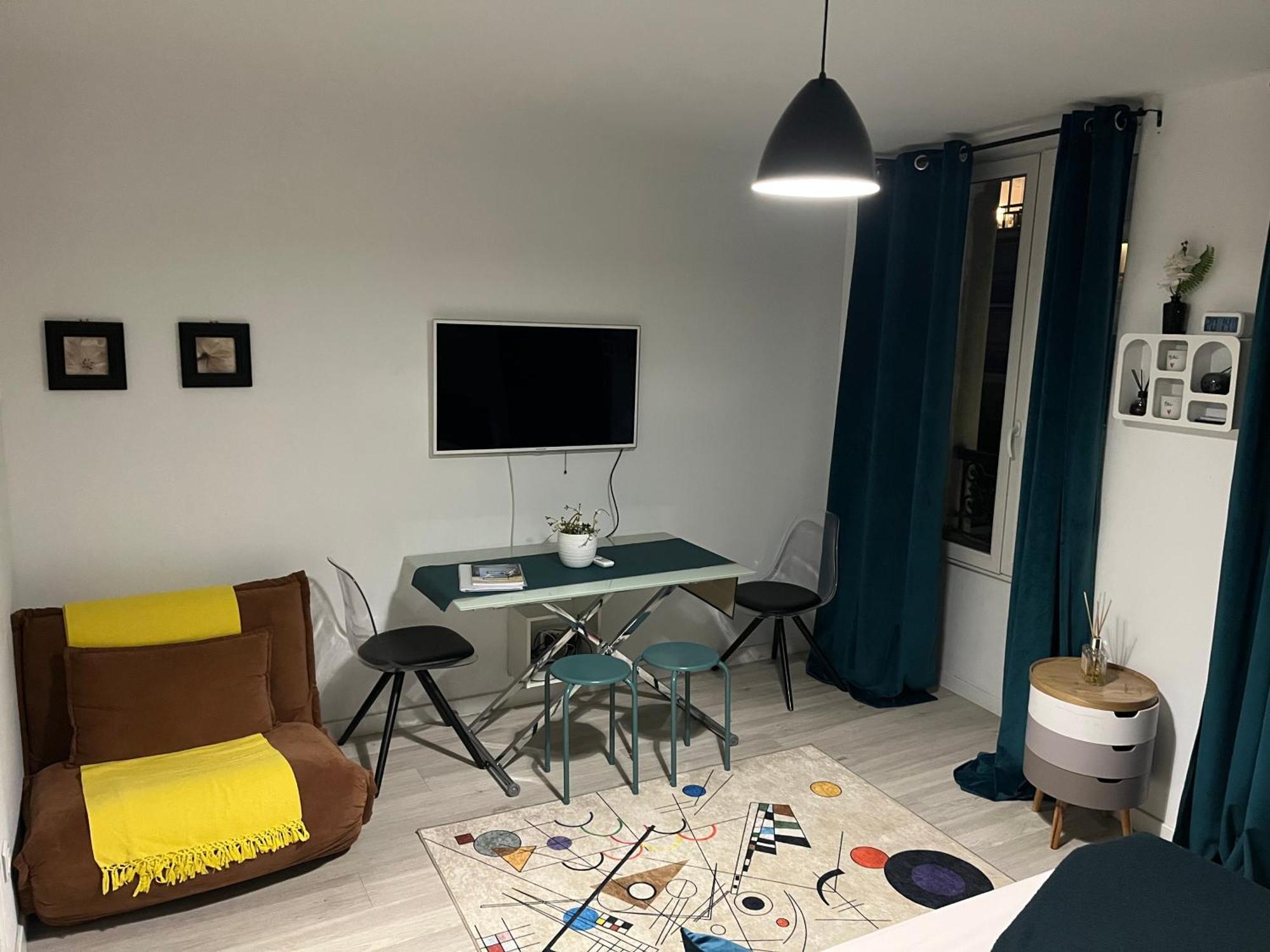 Appartement Paisible Clichy Exteriör bild